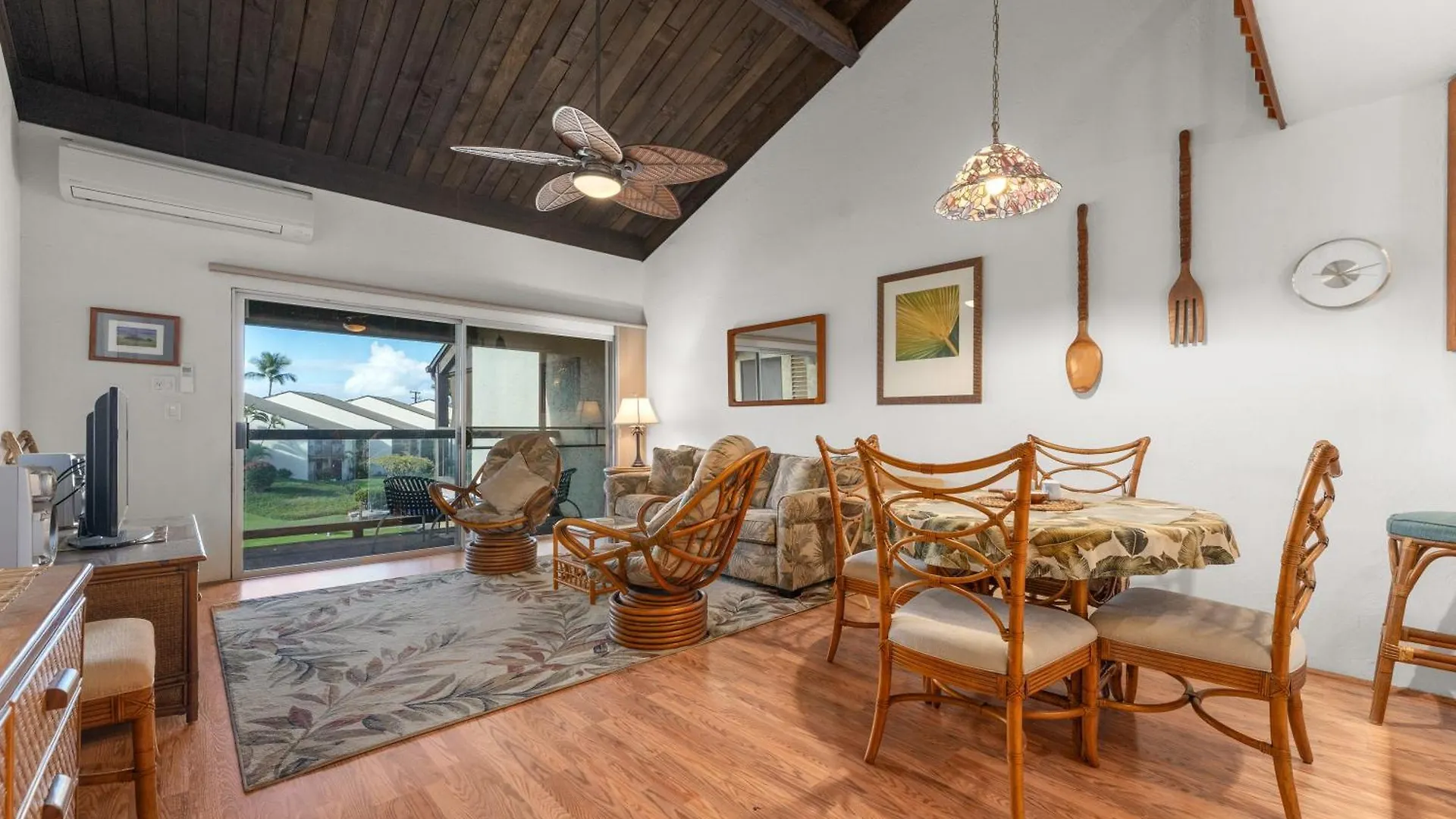 Coneniently Located Two Bedroom Two Bath Hk319 Wailea  USA