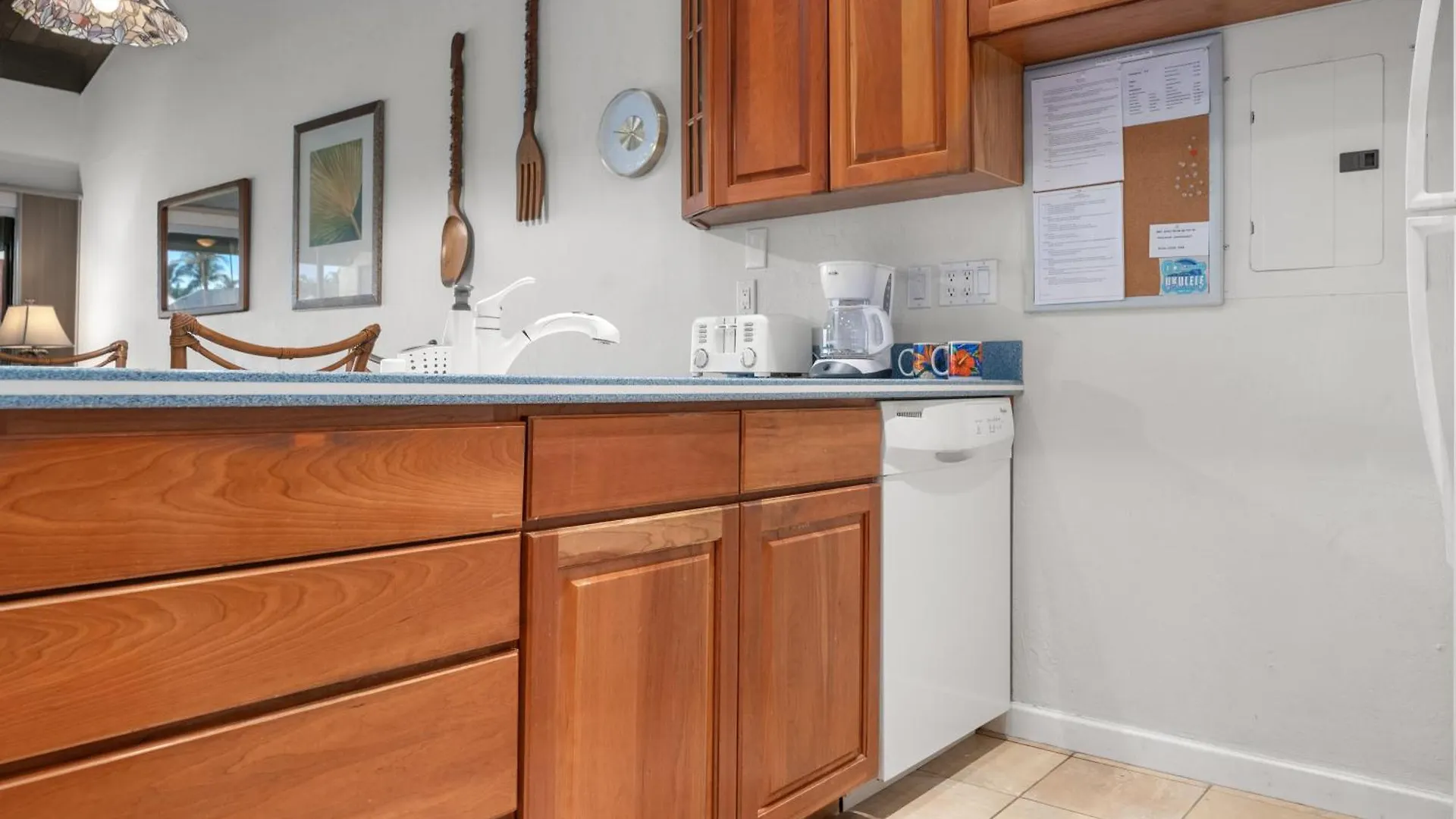 Coneniently Located Two Bedroom Two Bath Hk319 Wailea
